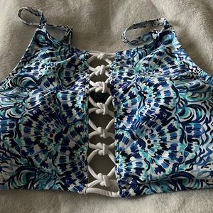 Brand spanking new Lilly Pulitzer Adderlay High Neck bikini top Size 12